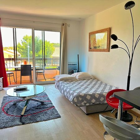 Grand Studio Avec Piscine Presqu'île De Giens Hyères Exterior foto
