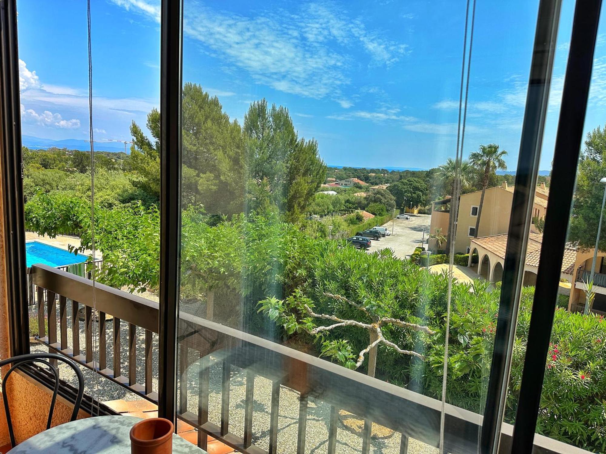 Grand Studio Avec Piscine Presqu'île De Giens Hyères Exterior foto